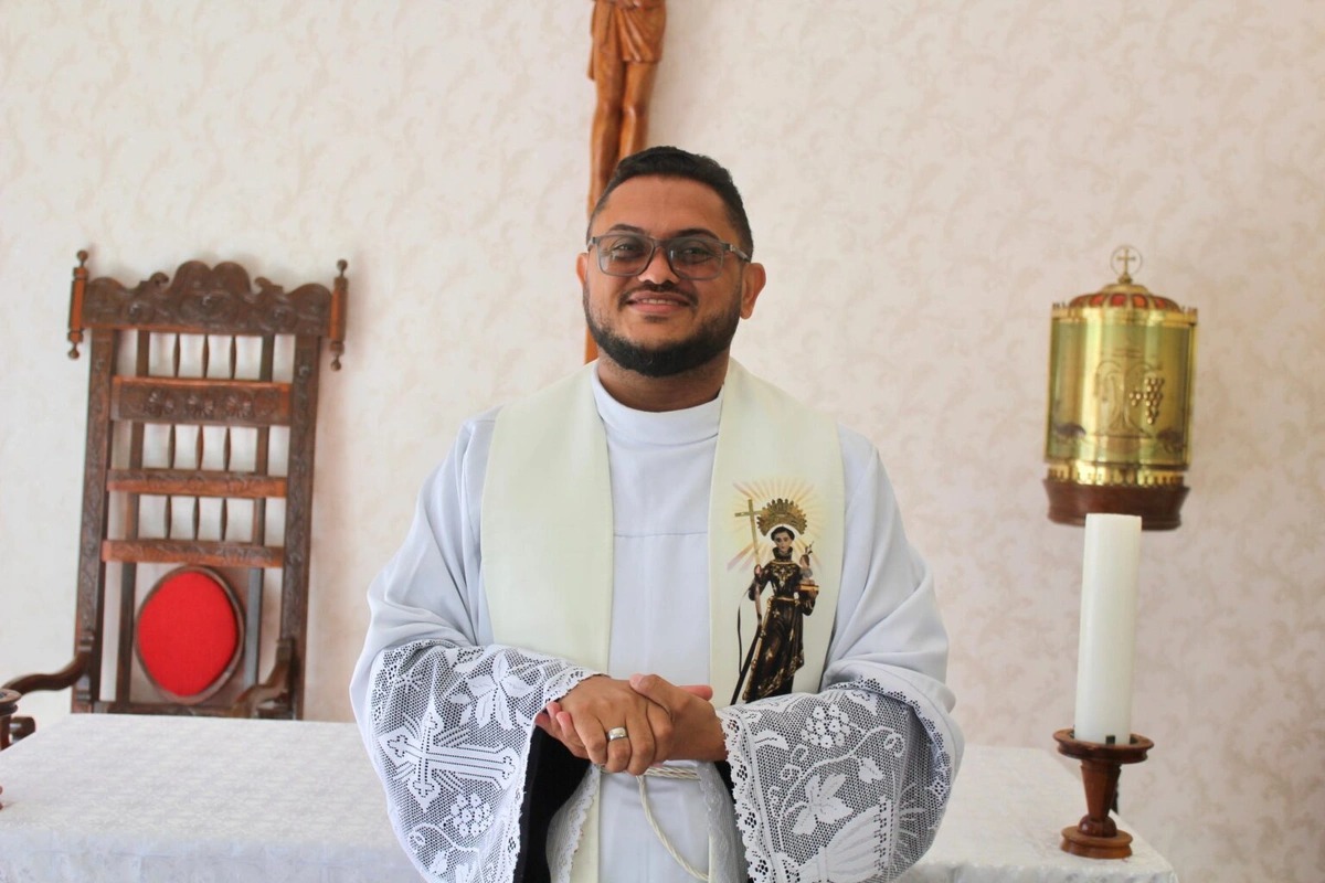 Padre Leandro Melo