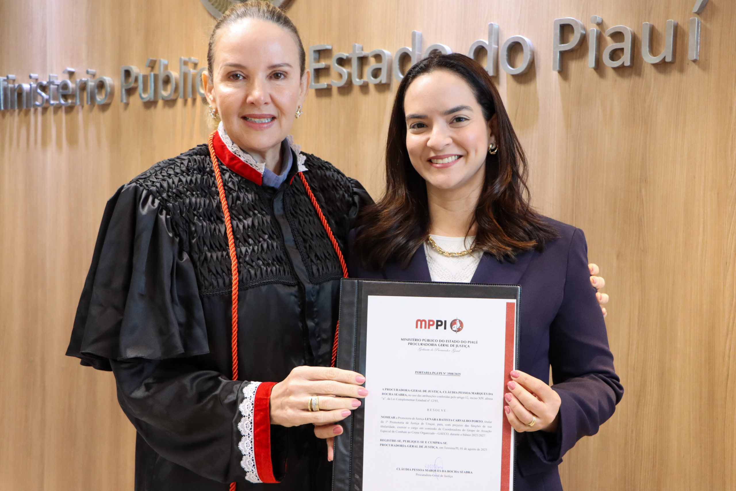 GAECO: procuradora-geral de Justiça, Cláudia Seabra nomeia a promotora de Justiça, Lenara Porto para coordenação do Grupo especial de Combate ao Crime Organizado