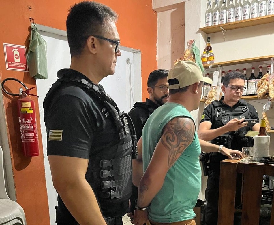 Proprietário de bar preso