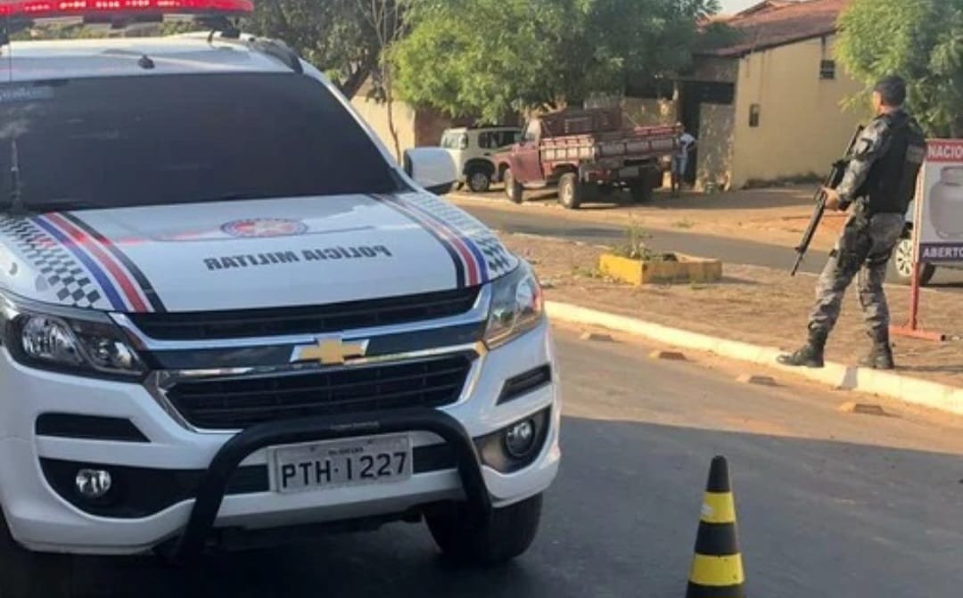 Criminosos invadem residência e sequestram servente de pedreiro em Timon